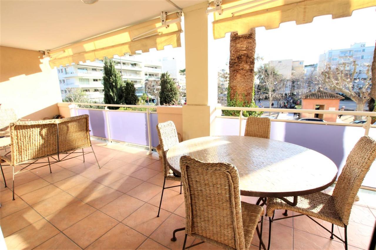 2 Bedrooms2 Bathroomsterrace Equipped In Palm Area Apartment